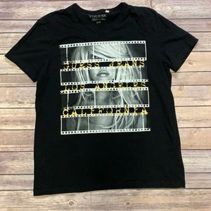 Men’s Guess shirt